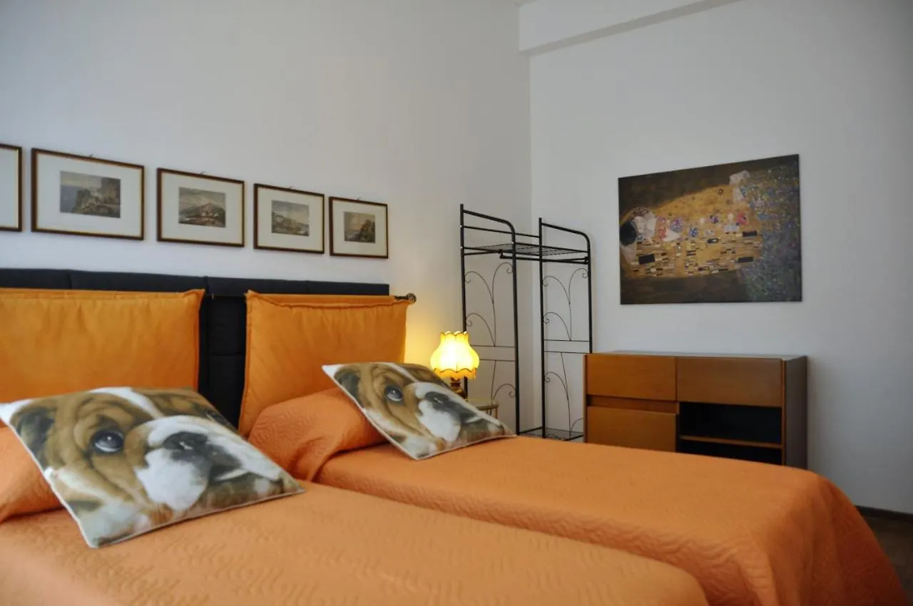 Via Diano Calderina Holidays إمبيريا